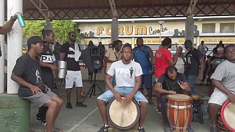 Gwo-ka à La Darse de Pointe-à-Pitre avec Kamas.